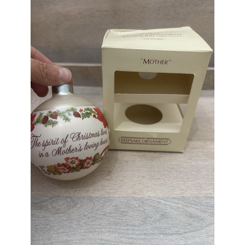 MOTHER SPIRIT HEART VINTAGE 1982 HALLMARK KEEPSAKE Satin Christmas ORNAMENT